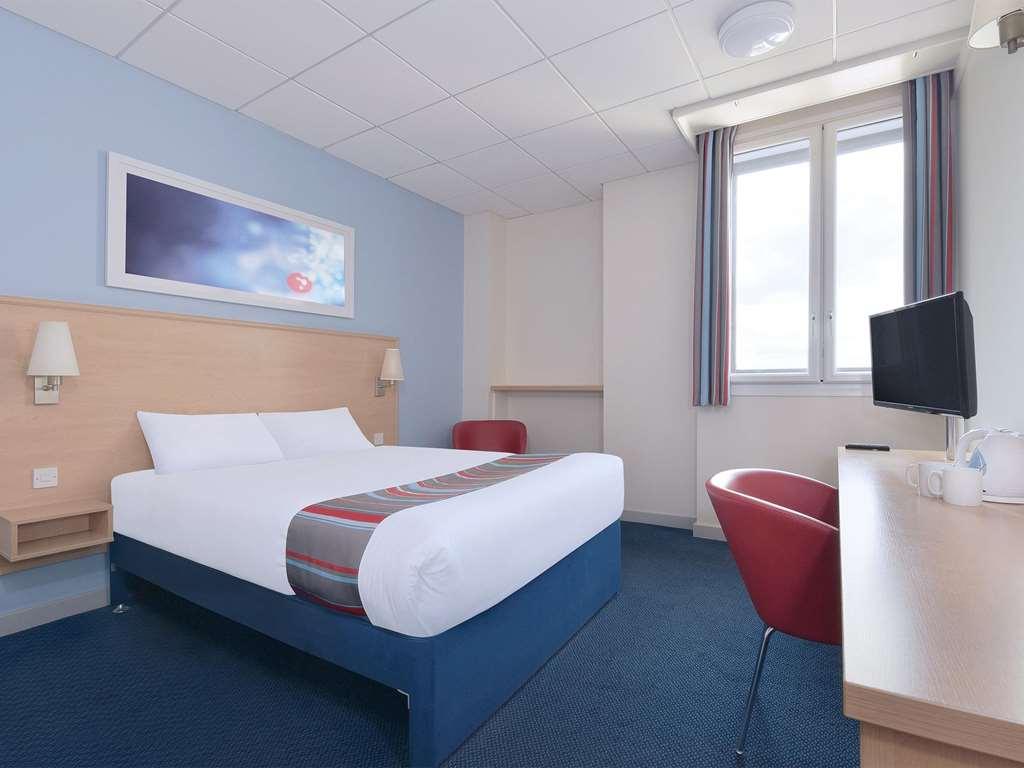 Travelodge Livingston Room photo