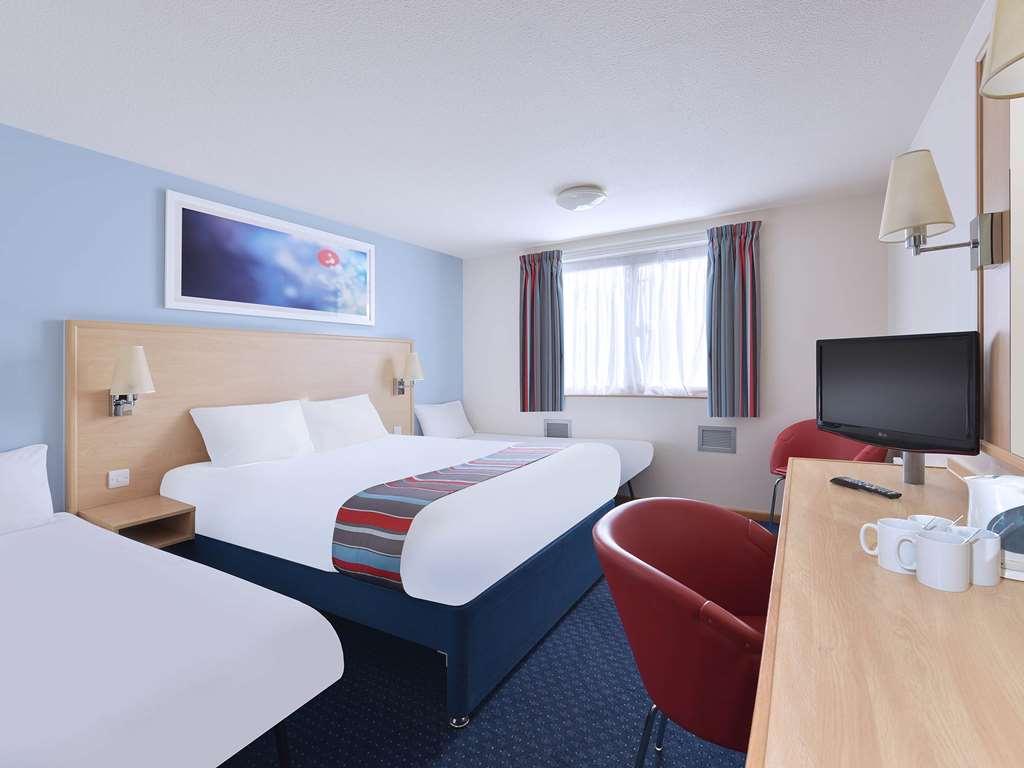 Travelodge Livingston Room photo