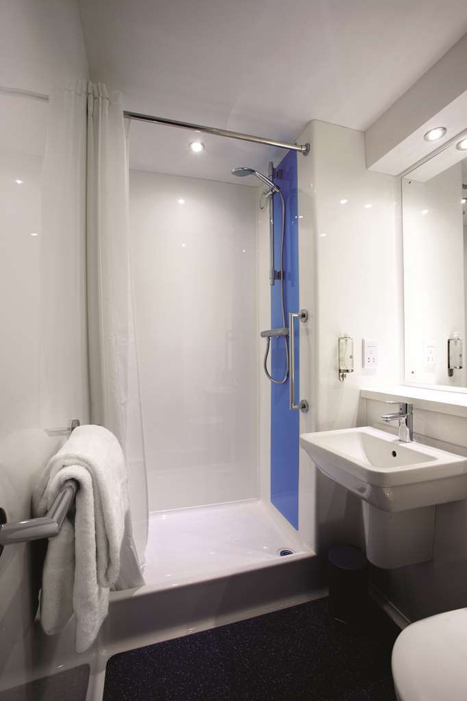 Travelodge Livingston Room photo